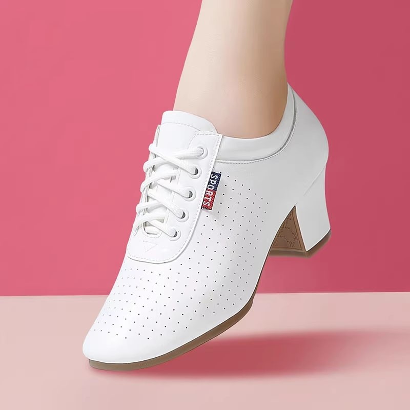 白色真皮交谊水兵广场舞蹈鞋女专业拉丁舞教师鞋成人形体训练功鞋