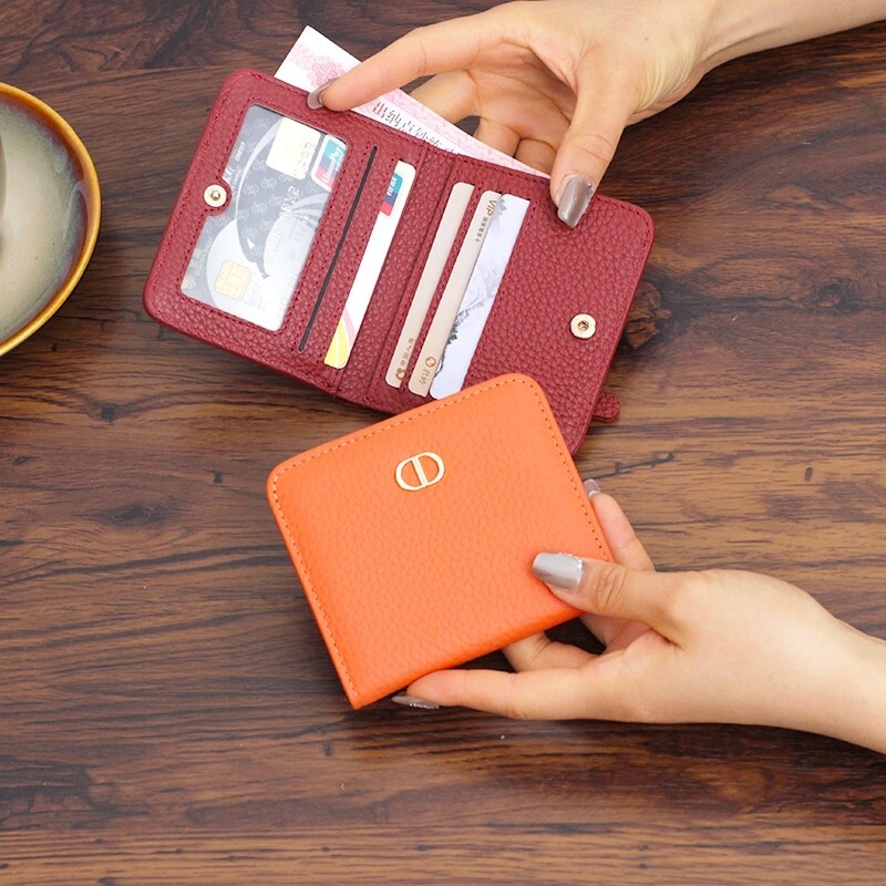 钱包零钱包2025新款短款小巧卡包一体包女士小众设计真皮女式证件