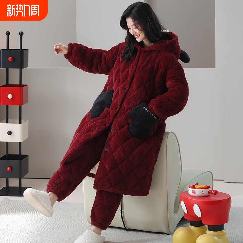睡袍女冬季本命年新年新款加厚三层珊瑚绒红色加绒夹棉家居服睡衣