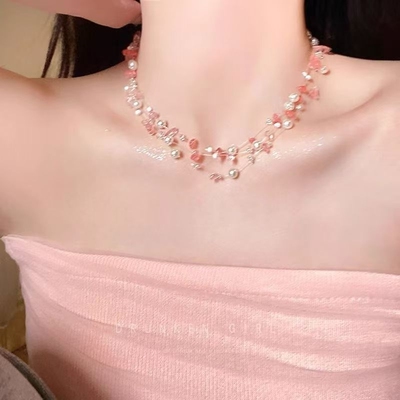 粉色串珠项链女多巴胺小众颈链配饰2025新款配裙子海边锁骨链