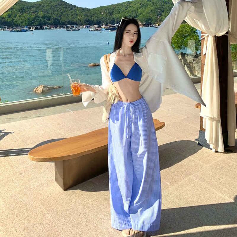 马尔代夫度假休闲穿搭蓝色比基尼白色防晒衬衫女夏海边性感三件套