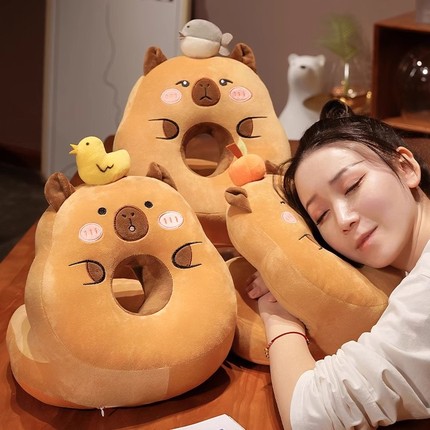 卡皮巴拉水豚午睡枕趴睡枕办公室午休神器女生抱枕小学生睡觉儿童