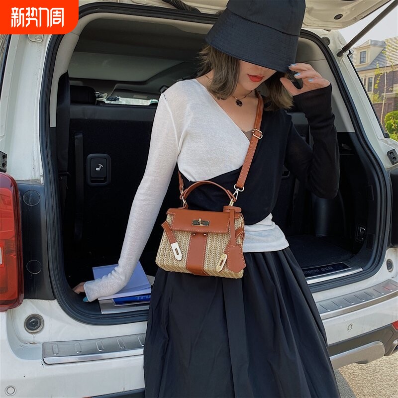 新款女包2026手工藤条编织手提包夏季时尚百搭草编手提小方包收纳
