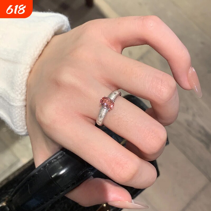 韩系小清新拉丝镶嵌戒指高颜值设计轻奢个性时尚饰品鸽子蛋戒指
