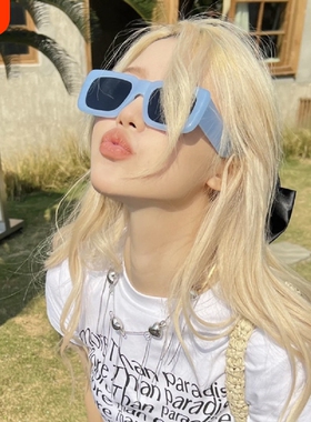 新款夏季出游凹造型欧美太阳眼镜ins时尚粗腿大方框浅蓝色墨镜女