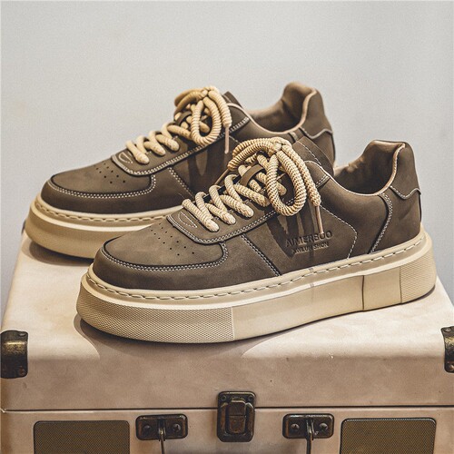 男鞋2025新款春季工作板鞋男士厚底休闲运动防滑耐磨劳保潮鞋黑色