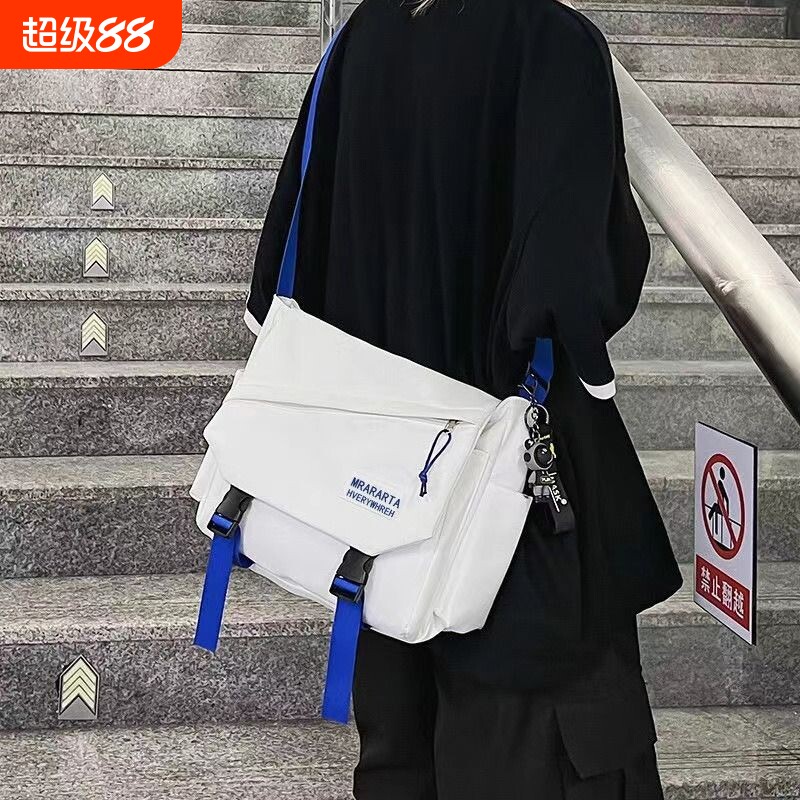 邮差包学生上课大容量单肩斜挎包图片