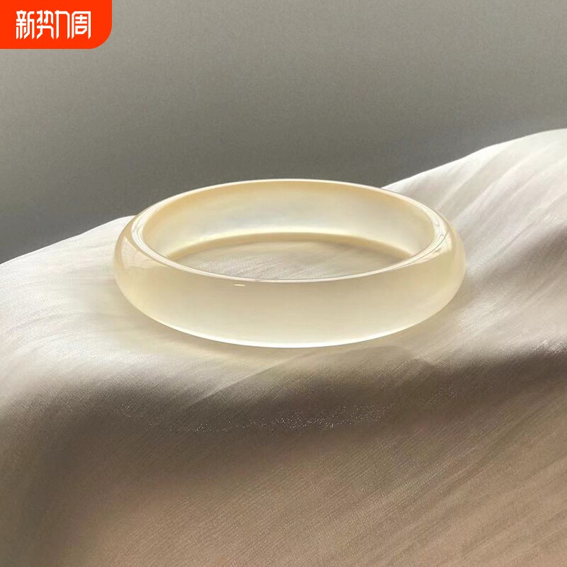 香槟金手镯高冰种女款白月光玉镯白色非水沫玉玛瑙玉髓荔枝冻正品