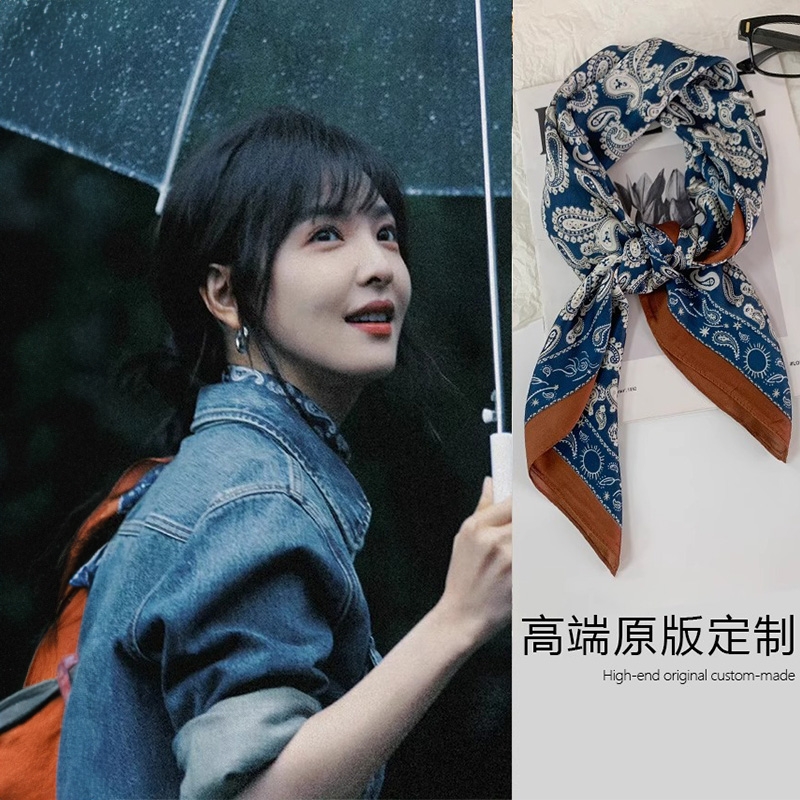 丝巾女2025新款系脖高级感夏薄款小方巾搭配领巾围脖波点橘色红色