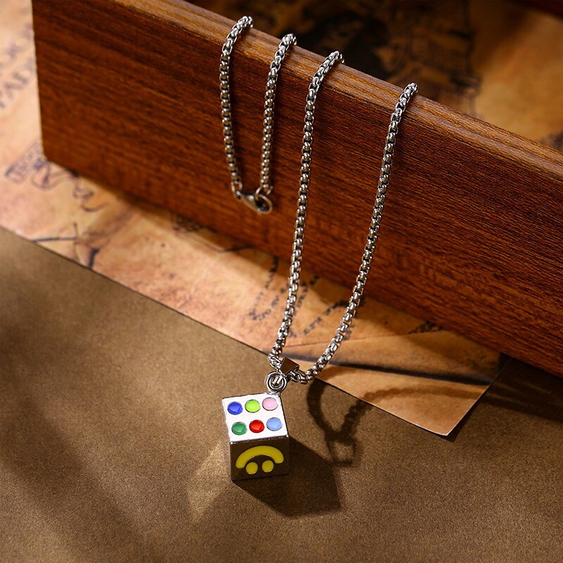 KEEOOK嘻哈幸运笑脸骰子项链男女潮情侣新款吊坠小众设计高级配