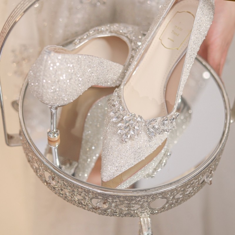 银色细跟婚鞋女主婚纱婚礼订婚新娘鞋2025新款夏季水晶绝美高跟鞋