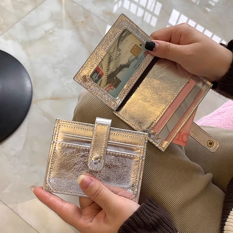 女士卡包2025新款驾驶证套卡夹一片式卡片包多卡位轻薄证件收纳包