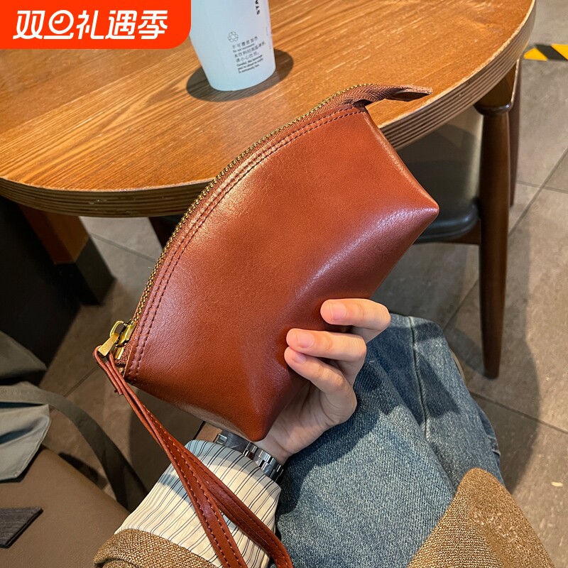 大容量零钱包女2025新款真皮手拎钱包放手机休闲手拿包手提贝壳