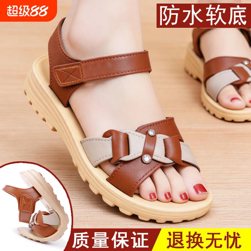 高颜值妈妈凉鞋夏季软底中老年图片