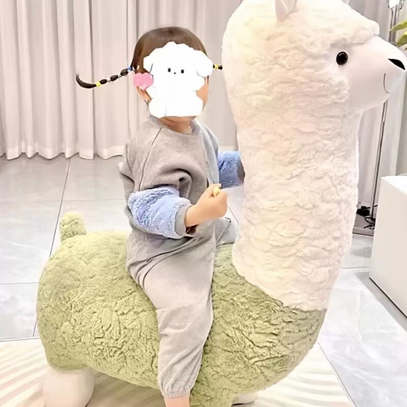小凳子家用矮凳羊驼可移动动物造型万向轮换鞋凳毛绒滑轮溜溜凳