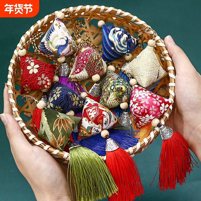 端午节艾草香包 随身小香包中国风 仿真粽子香囊礼品 流苏款香包