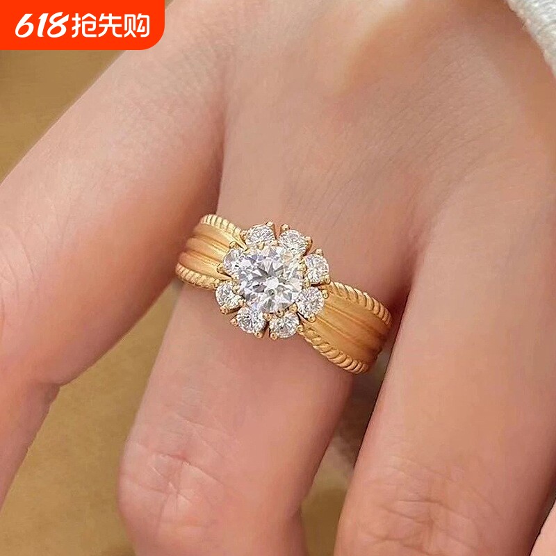 法式复古太阳花镶嵌戒指宫廷风老钱风满钻指环