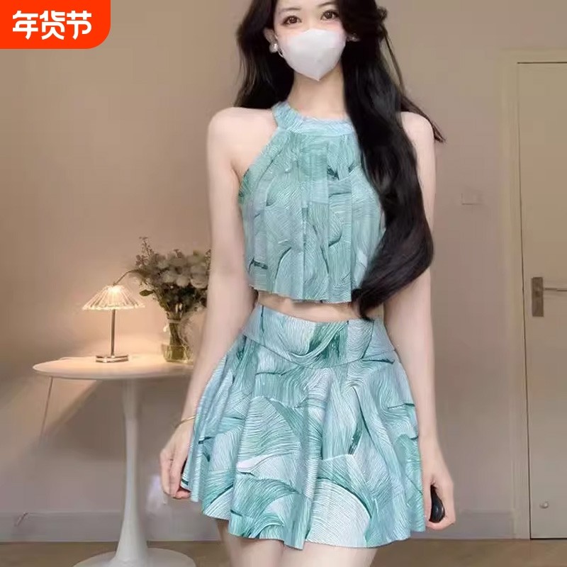 泳衣女夏分体裙式气质露肩平角小胸性感显瘦学生保守海边度假泳装