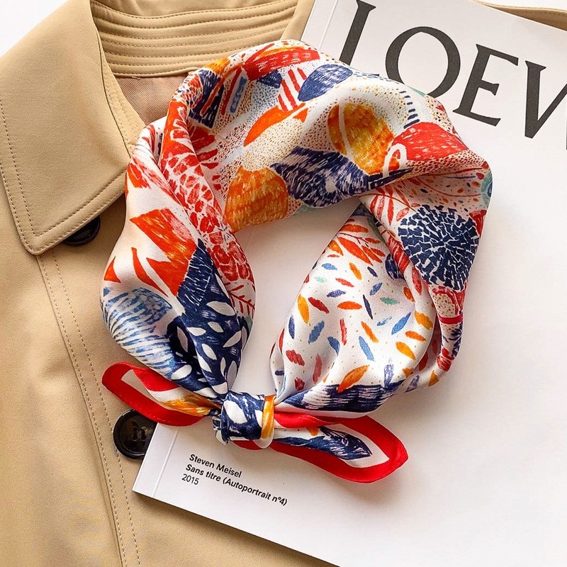 100%丝巾小方巾女真丝桑蚕丝新款洋气时尚围巾领巾高档春秋轻奢