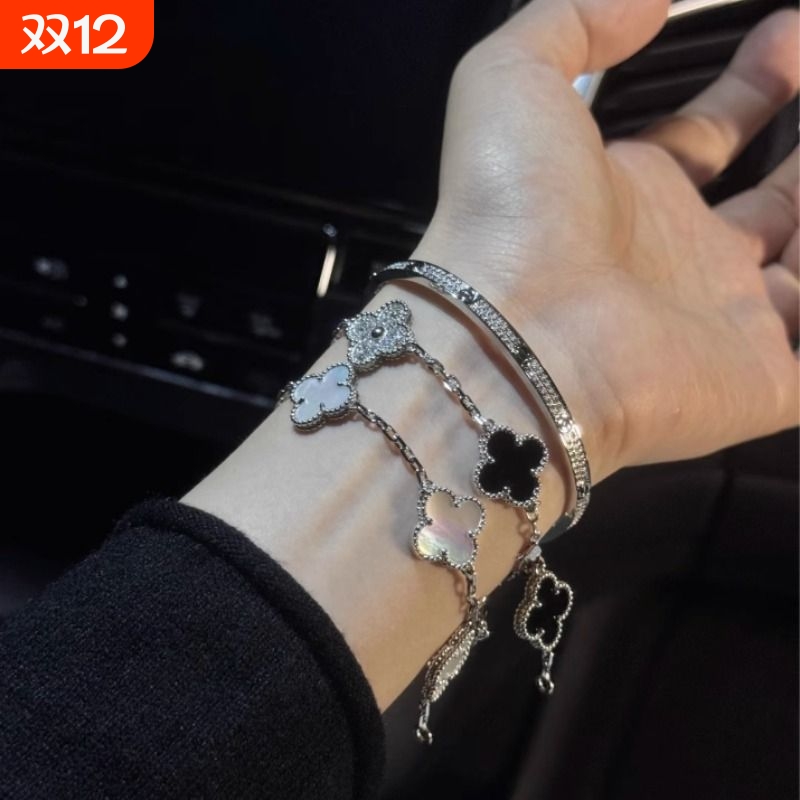 18K金白贝母五花四叶草手链女平替轻奢首饰叠戴百搭幸运瓢虫手饰