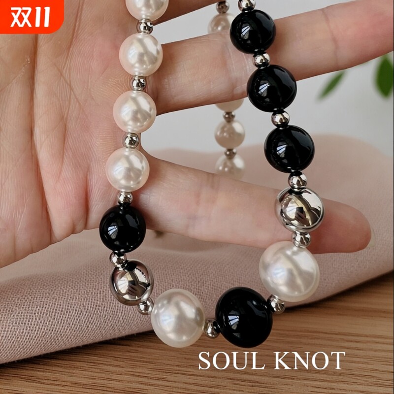 黑曜石珍珠项链轻奢锁骨链女礼物券后42.2元