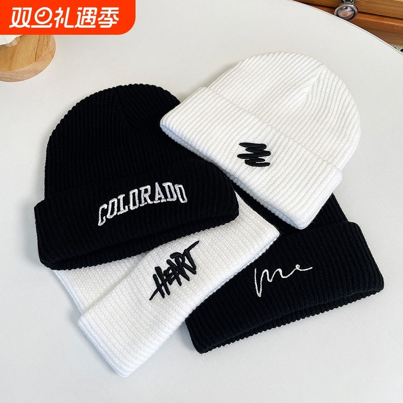 韩版字母刺绣毛线帽针织帽子男秋冬款潮情侣护耳冷帽黑色薄款白色