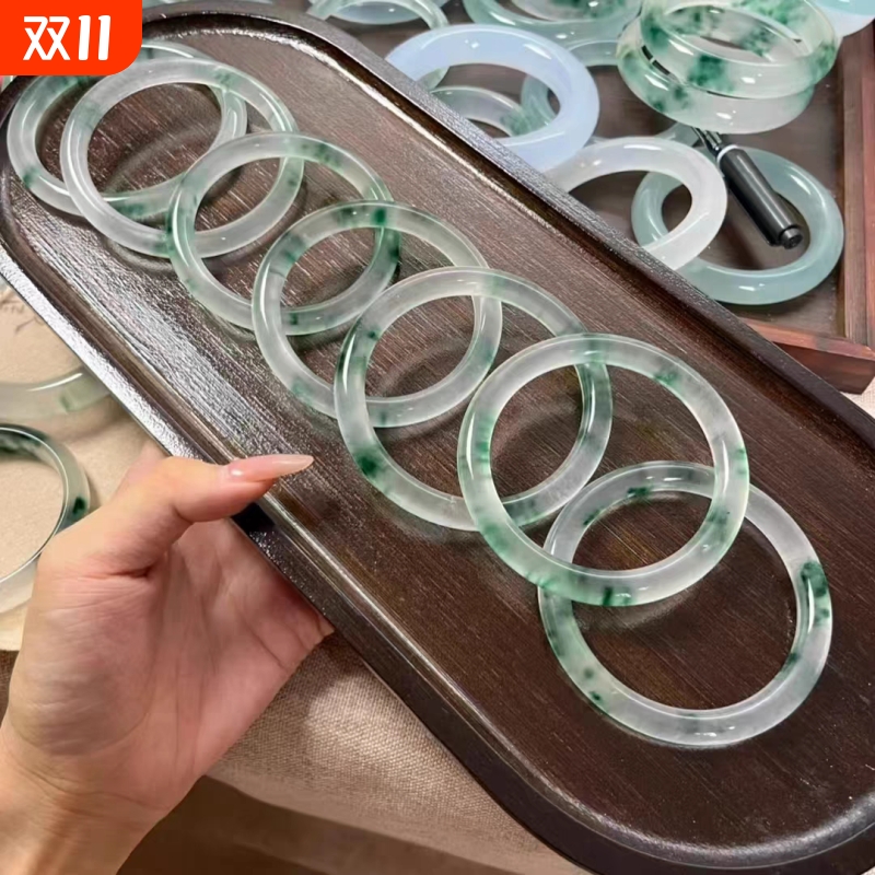 爆款仿高冰透独龙玉飘花手镯细圆条非洲翡翠色石英玉冰种手镯子