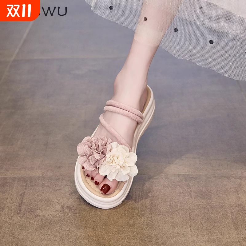时尚百搭绝美配裙子两穿凉拖鞋女花朵外穿2025新款夏季34码一字拖