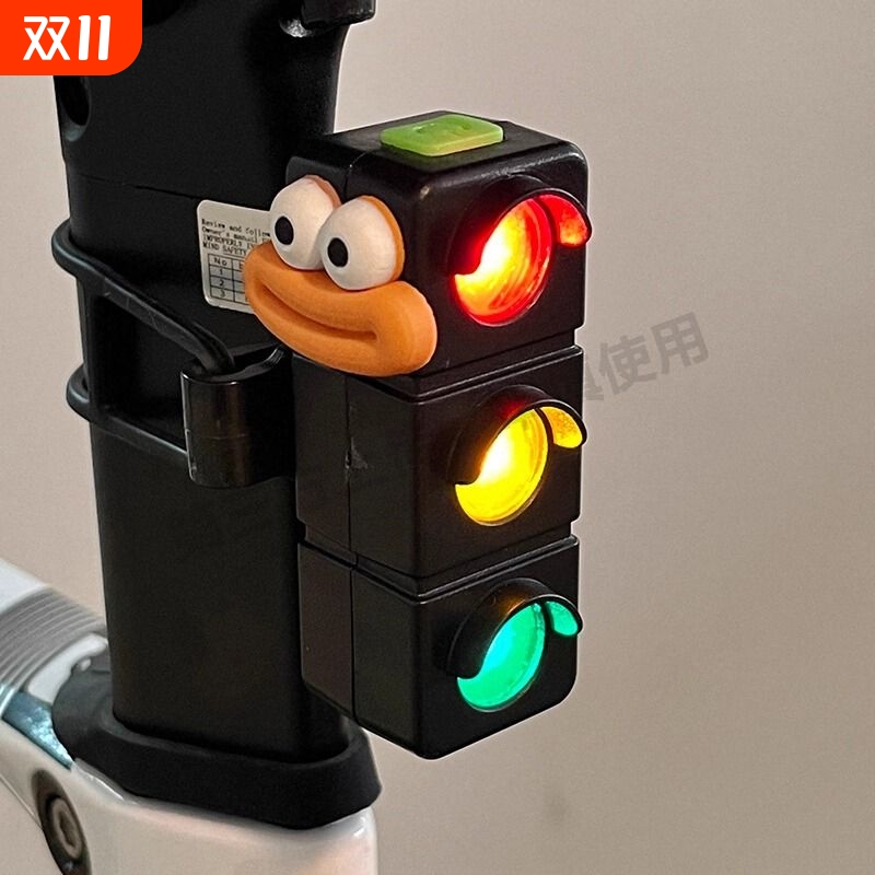 自行车尾灯夜骑警示灯爆闪可爱卡通香肠嘴山地车公路车夜行灯新款