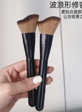 A115修容刷波浪形脸部轮廓侧脸斜角阴影刷化妆刷鼻影粉底平头面部