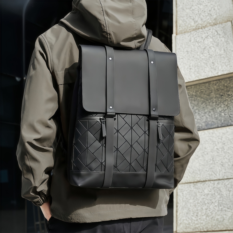 男士通勤双肩包商务出差旅行休闲背包大容量可放电脑包高级感书包