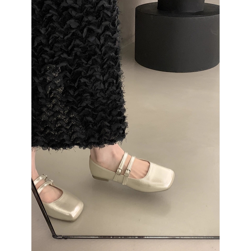 法式配裙子玛丽珍鞋女2025新款爆款百搭小皮鞋低跟软底不累脚单鞋