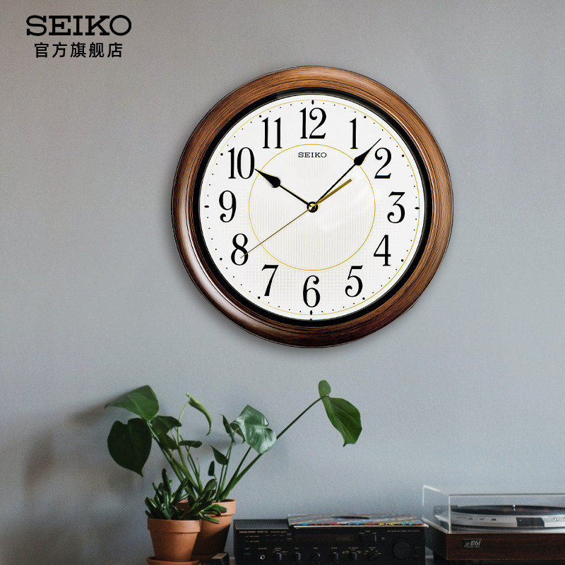 SEIKO日本精工中式客厅卧室办公室钟表棕色木纹夜光复古静音挂钟