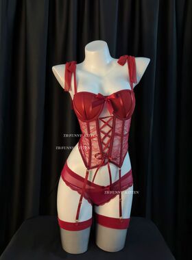 FUNNY KITTEN红色蕾丝性感内衣女带胸垫聚拢塑身纯欲吊带辣妹套装