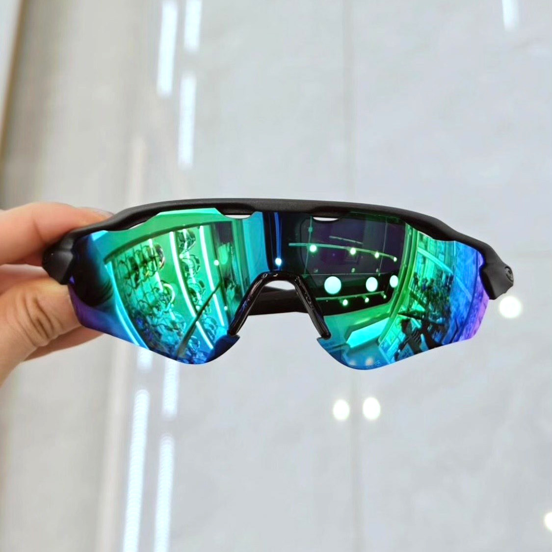 thumbnail for Wholesale outdoor colorful cycling glasses, windproof goggles for road bikes, day and night sports sunglasses TR90