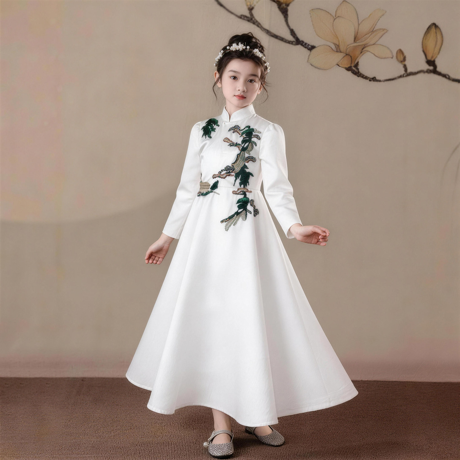 中国风儿童古筝演出服女童合唱表演服白色刺绣长裙礼服艺考声乐图片
