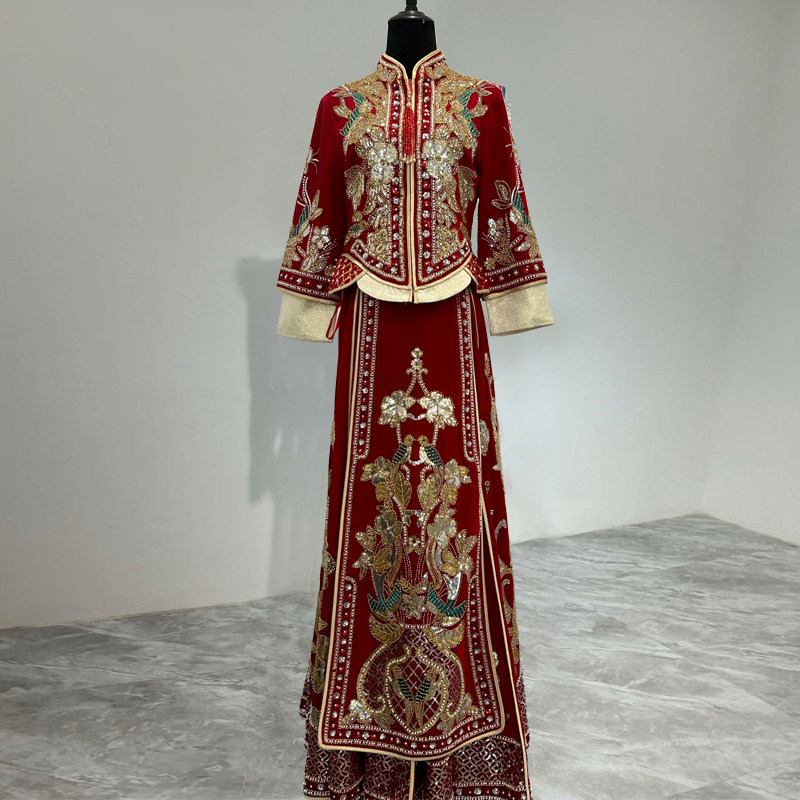 出租丝绒款重工秀禾服大裙摆华丽古装结婚礼服修身显瘦刺绣出阁服