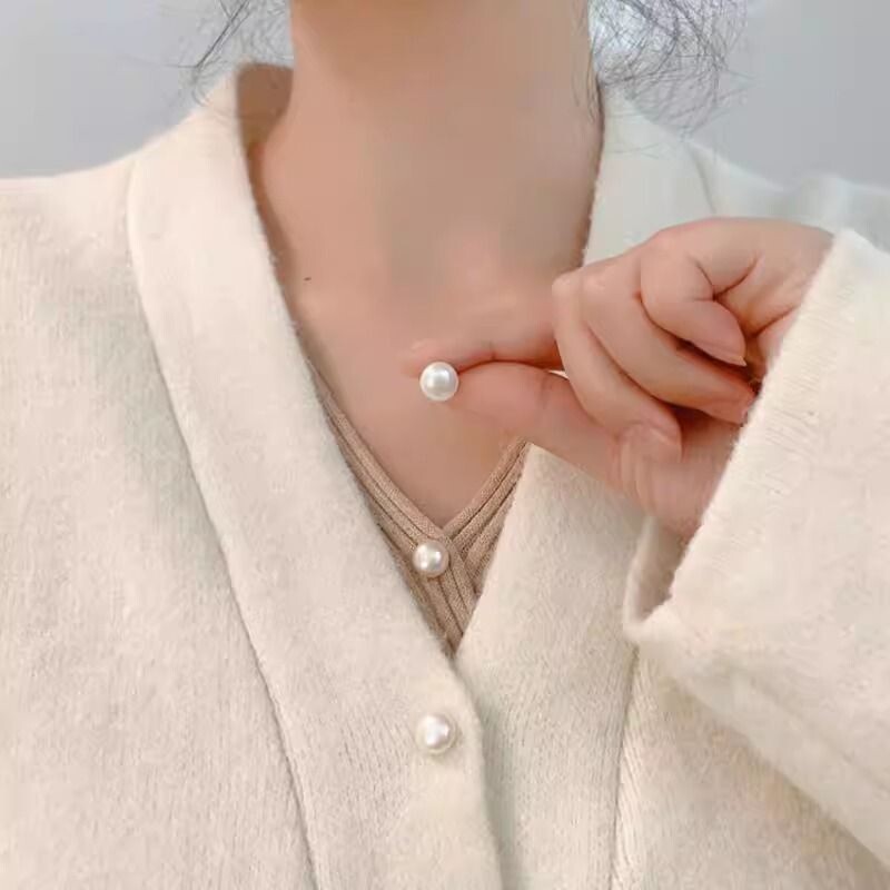 衣服隐形防走光神器V领珍珠开衫衣领扣小别针胸针固定白色免缝