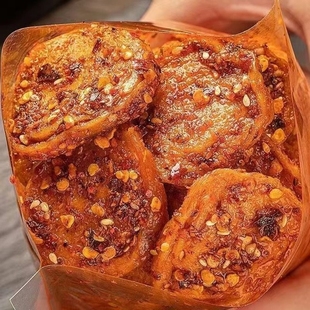 里奈零食烤面筋片网红热卖 辣条童年香辣解馋小吃休闲食品麻辣辣味