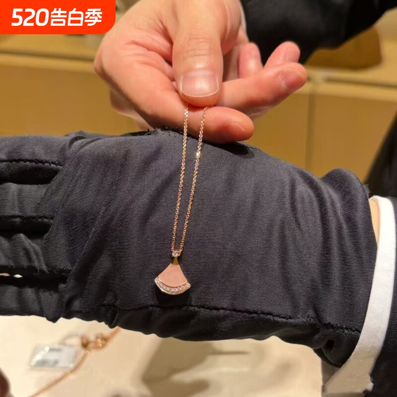 新款无压力高定品质18k金粉玉髓扇子项链青金石白贝母520礼物裙