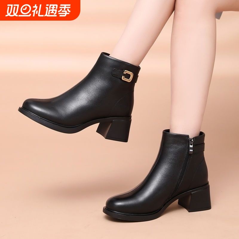 软皮厚底短靴女2025新款妈妈鞋秋冬加绒棉皮靴女粗跟中跟时尚内里