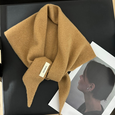 百搭羊毛针织三角巾披肩女秋冬款保暖头巾多功能保暖毛线小围巾女
