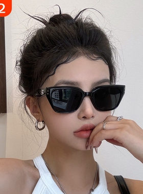 猫眼墨镜女款高级感显脸小2025新款方圆脸黑色复古欧美风太阳眼镜