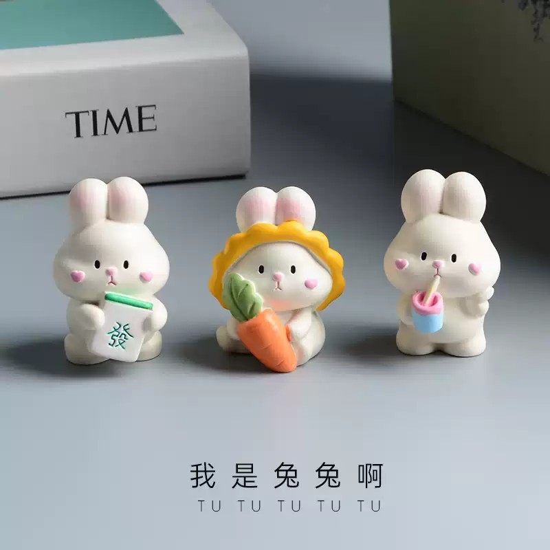 兔子摆件可爱家居饰品小玩偶车载汽车中控台萌萌桌面树脂兔兔动物