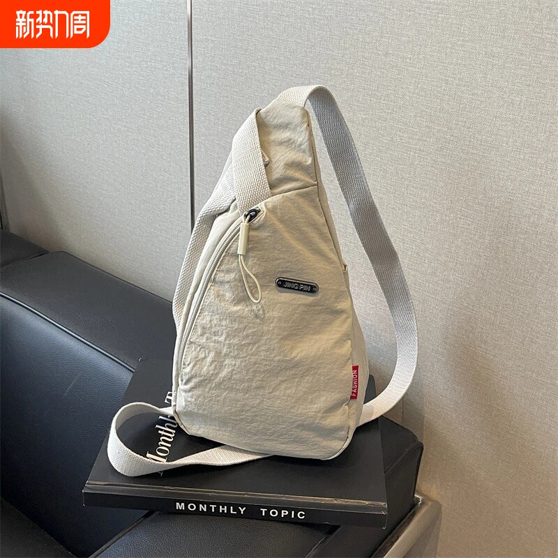 2025新款简约经典轻便时尚百搭包包女休闲胸包单肩斜跨包运动腰包