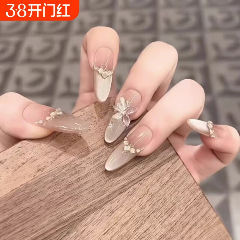 2025春夏新款设计师款猫眼高级感轻奢手工美甲贴片穿戴甲