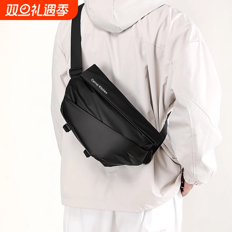 斜挎包男机能邮差包女腰包磁吸扣运动背包骑行单肩包胸包防水实用