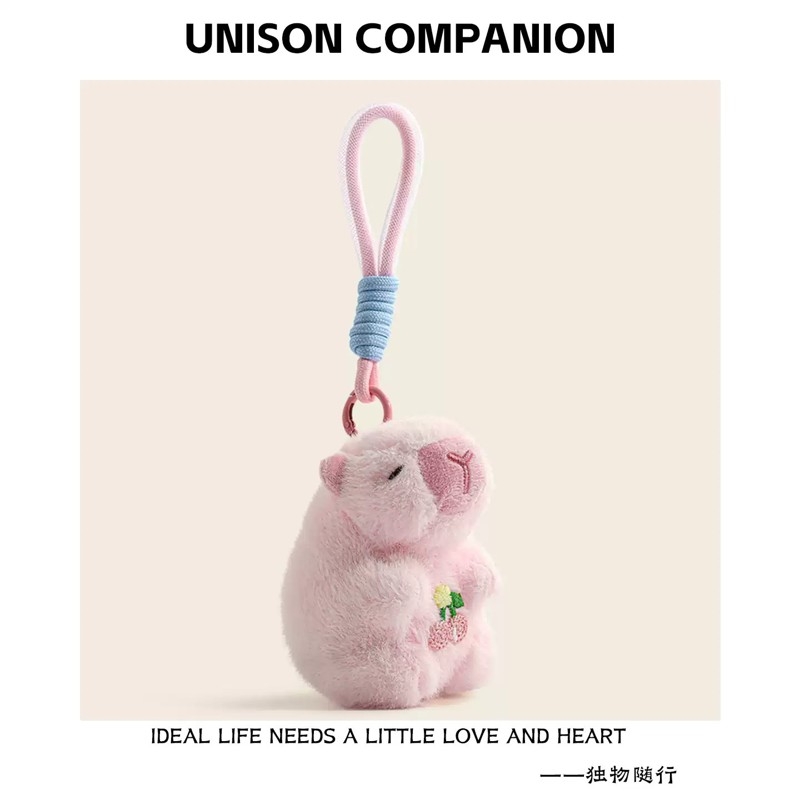 可爱卡皮巴拉书包挂饰钥匙扣背包玩偶包包挂件年度丑东西毛绒公仔