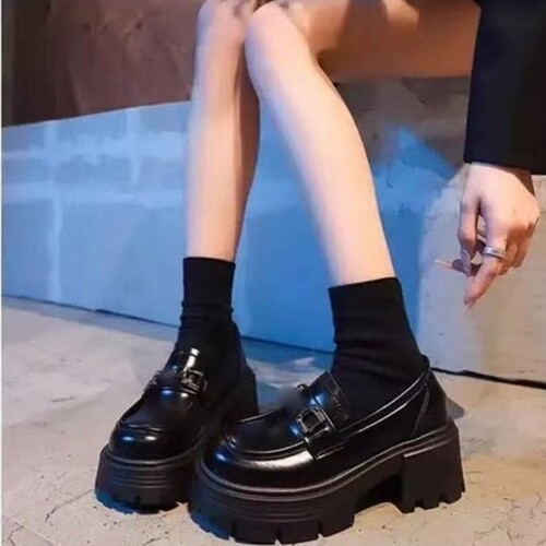 意尔康心选增高厚底亮皮乐福鞋女2026秋季新款金属水钻松糕单鞋英