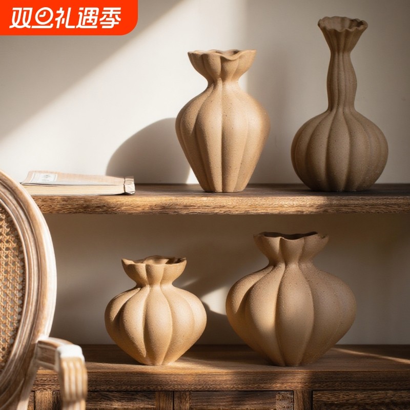 景德镇侘寂风陶瓷花瓶样板间艺术感软装插干花摆件轻奢高端装饰品